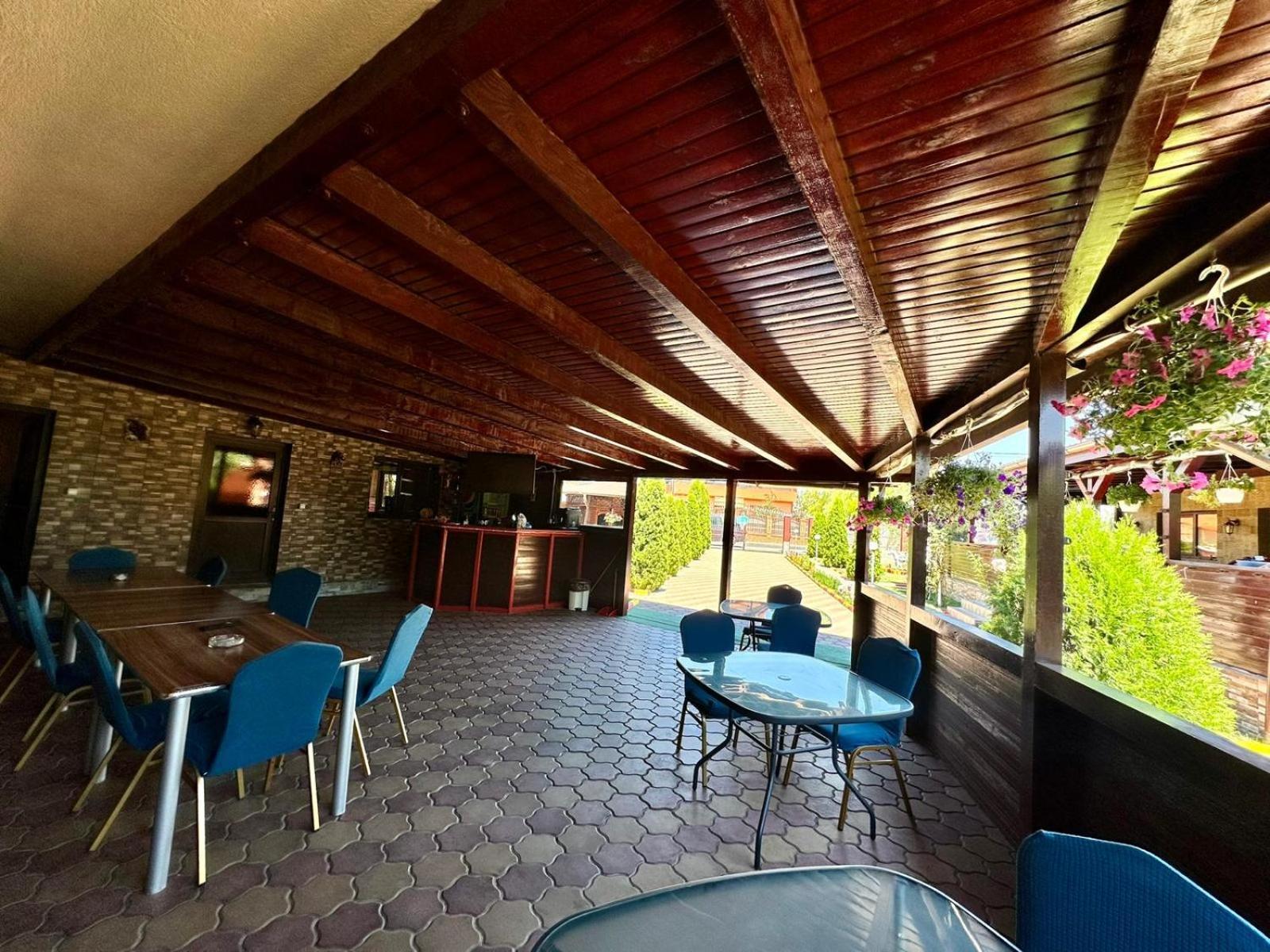 Hotel Pensiunea Bianca Corbu  Exterior foto